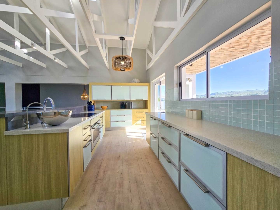 4 Bedroom Property for Sale in Stilbaai Oos Western Cape